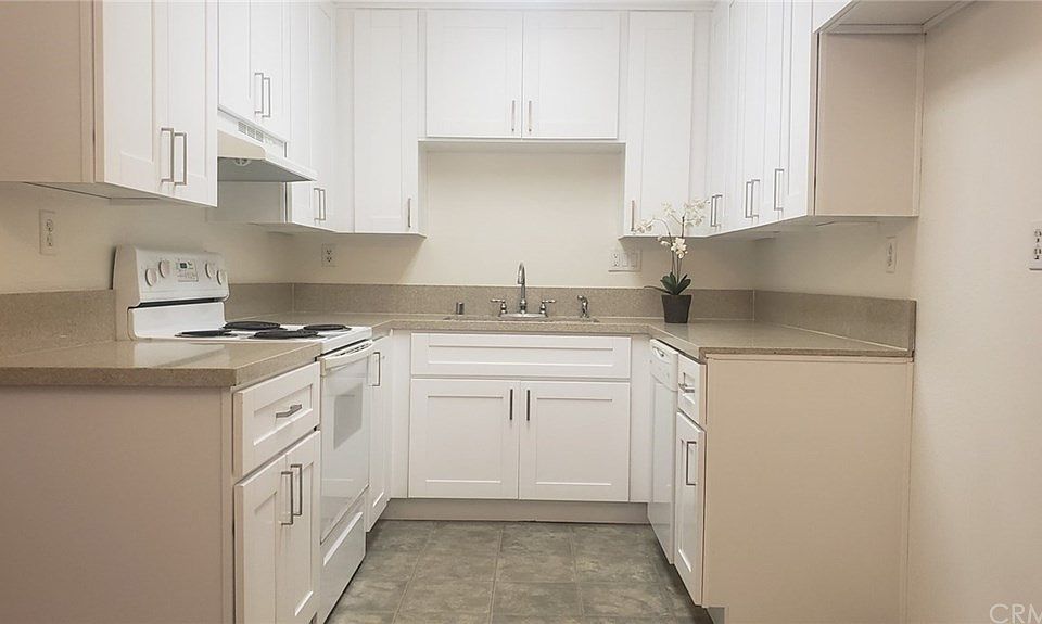 1st image of 265 Loma Alta Dr Unit B2