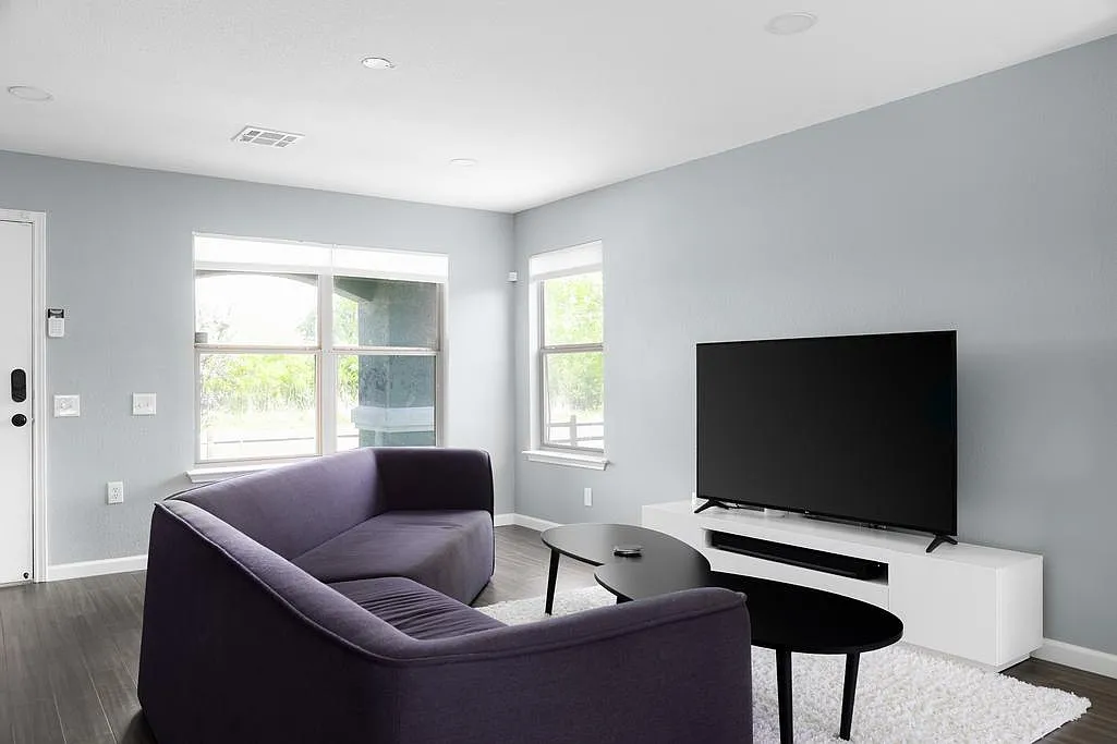 5505 Viewpoint Dr — Photo 2