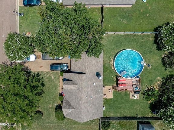 5th image of 6422 Manchester Dr