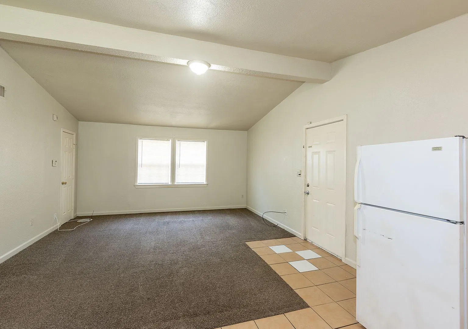 Beautiful 3 bedroom 1 bath! — Photo 4