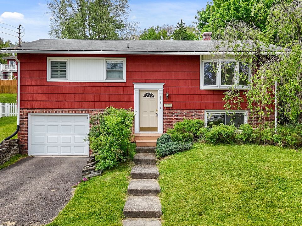 1st image of 3635 Leonard Dr