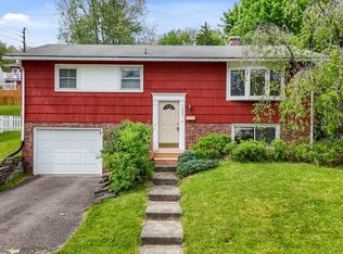 3635 Leonard Dr, Endwell, NY 13760