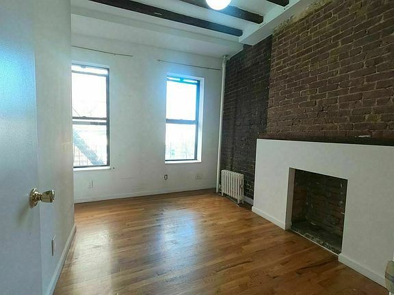 5th image of 236 E 95th St #3F