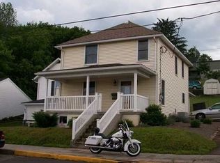 223 Hillside Ave, Ellwood City, PA 16117