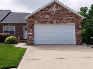 1673 Lakepointe Estates Dr, O Fallon, IL 62269