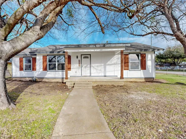 2802 N Masters Dr, Dallas, TX 75227