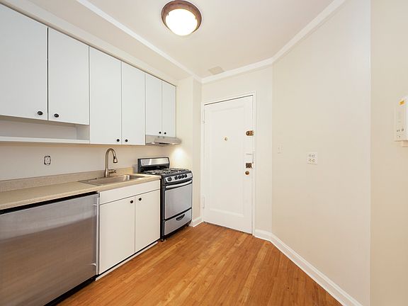 4th image of 95 Lexington Ave APT 4M