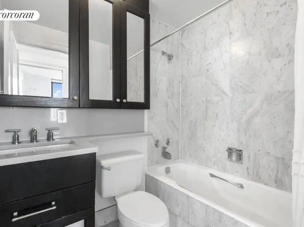 200 Rector Place image 8 of 26