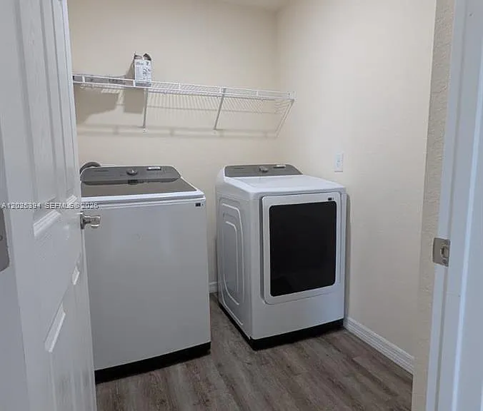 9001 Penny Cir — Photo 14