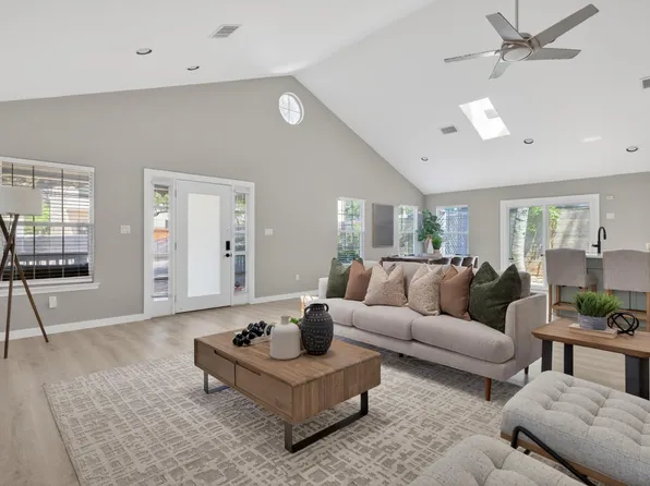 411 W Live Oak St, Austin, TX 78704