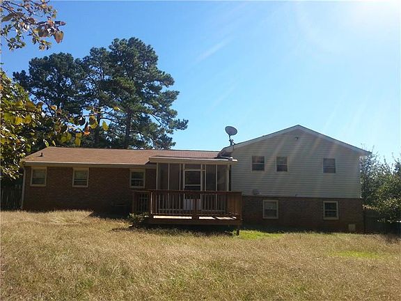 3rd image of 5510 Balmoral Dr