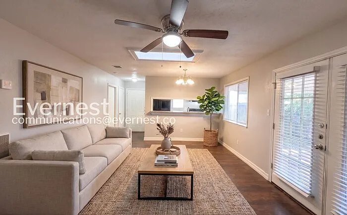 1379 Dell Dale St — Photo 3