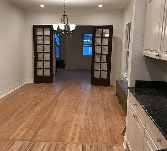 2706 N Stowell Ave — Photo 2