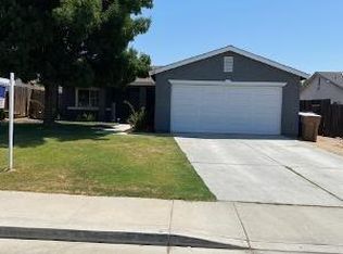 905 Beaver Rise Dr, Bakersfield, CA 93306