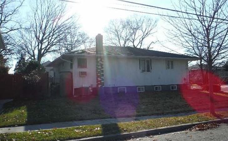 2nd image of 118 Woodward Pkwy