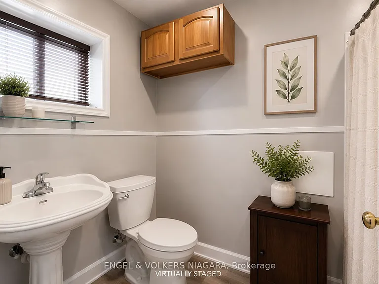 3786 Saint James Ave — Photo 8