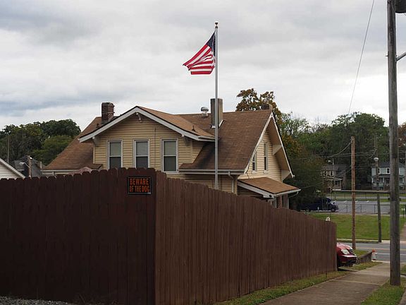 2nd image of 1531 Orange Ave NW