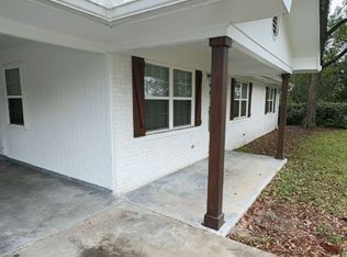 269 W Tollison St, Baxley, GA 31513