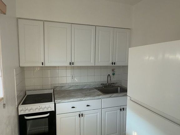 2nd image of 1361 NW 6th St #3