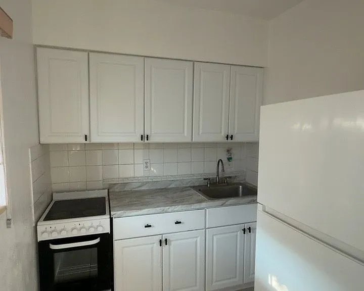 1361 NW 6th St #3 — Photo 2