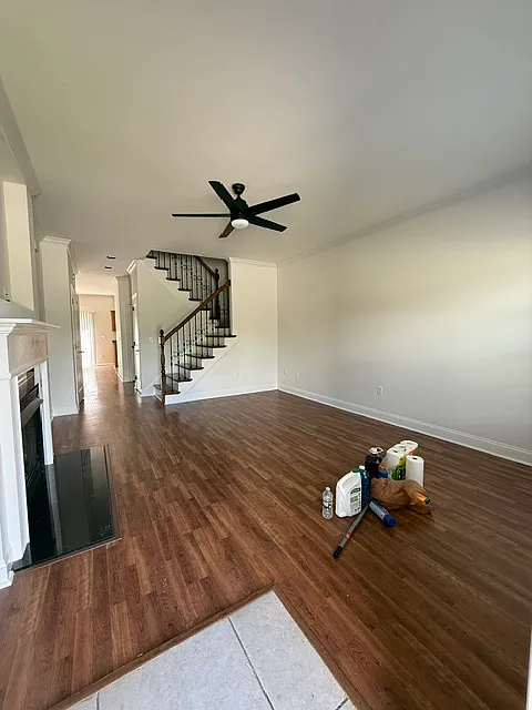 4 bed, 2.5 bath, $1,925 — Photo 3