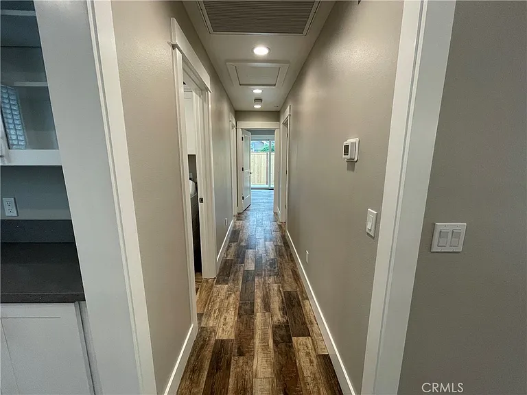 562 E Van Bibber Ave — Photo 15