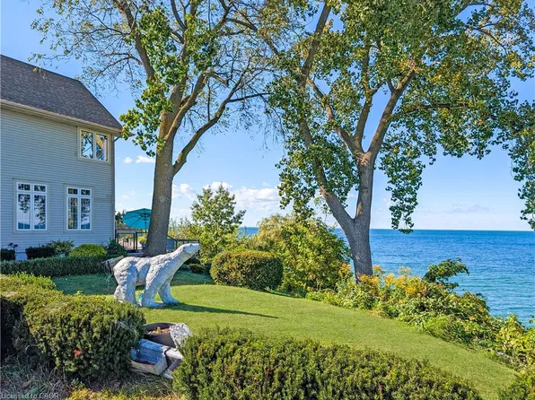 29 Considine Ave, Saint Catharines, ON L2N 5K1