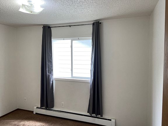 5th image of 2617 N Washington St #2