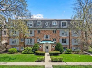 1923 Sherman Ave APT 1N, Evanston, IL 60201