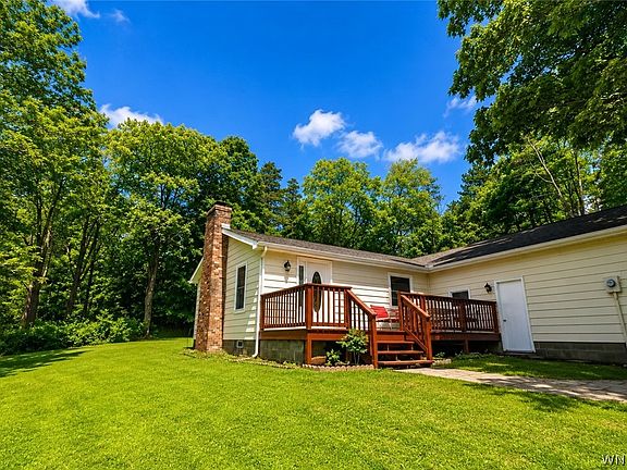 4th image of 8579 Pigeon Hill Rd
