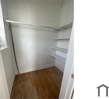 4th image of 7924 S Kingston Ave Floor 2