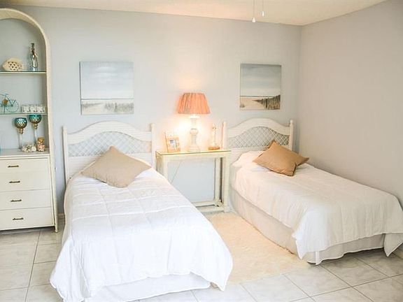 5th image of 2800 N Ocean Dr APT A16b