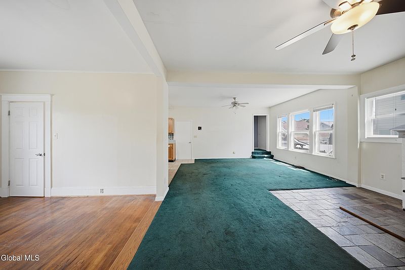 4th image of 29 Tillinghast Avenue