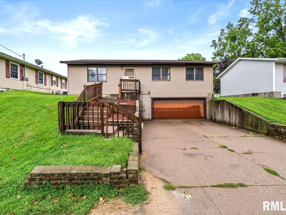 1st image of 836 Newell Ave