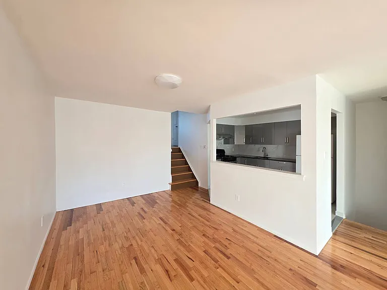 227 27th Ave #3 — Photo 12