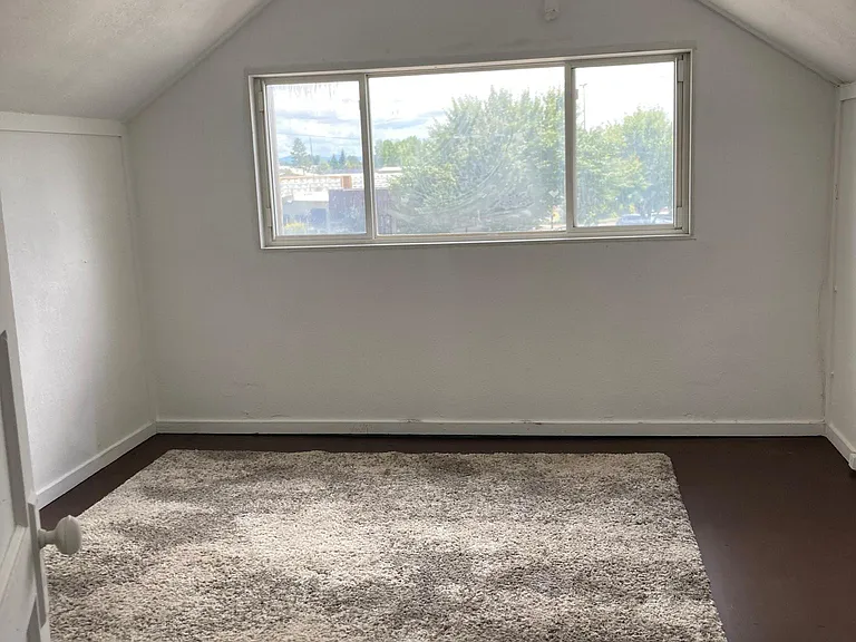 1250 Ferry St SW — Photo 15
