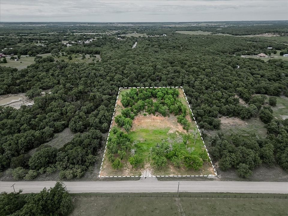 1st image of 385 Hilltop Dr
