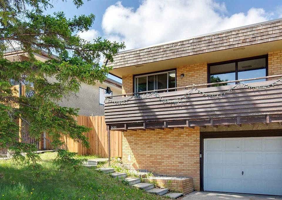 1st image of 7833 E Hunterquay Rd NW