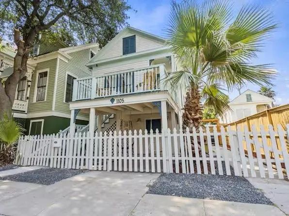 1105 Ball St, Galveston, TX 77550