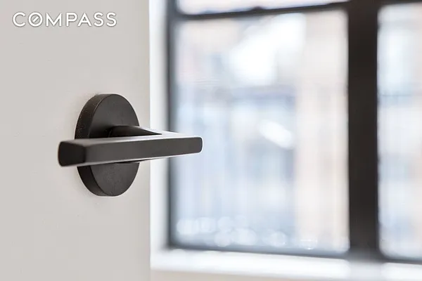 Rented by Compass | media 33