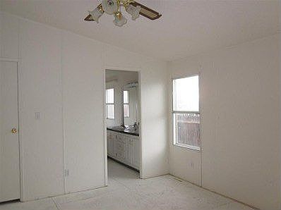 5th image of 702 Vista Del Pueblo St SW