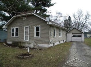 512 N Lenawee St, Durand, MI