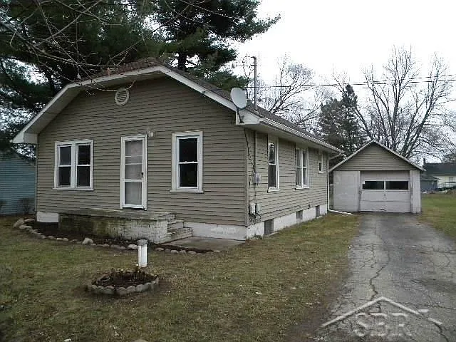 512 N Lenawee St photo 1