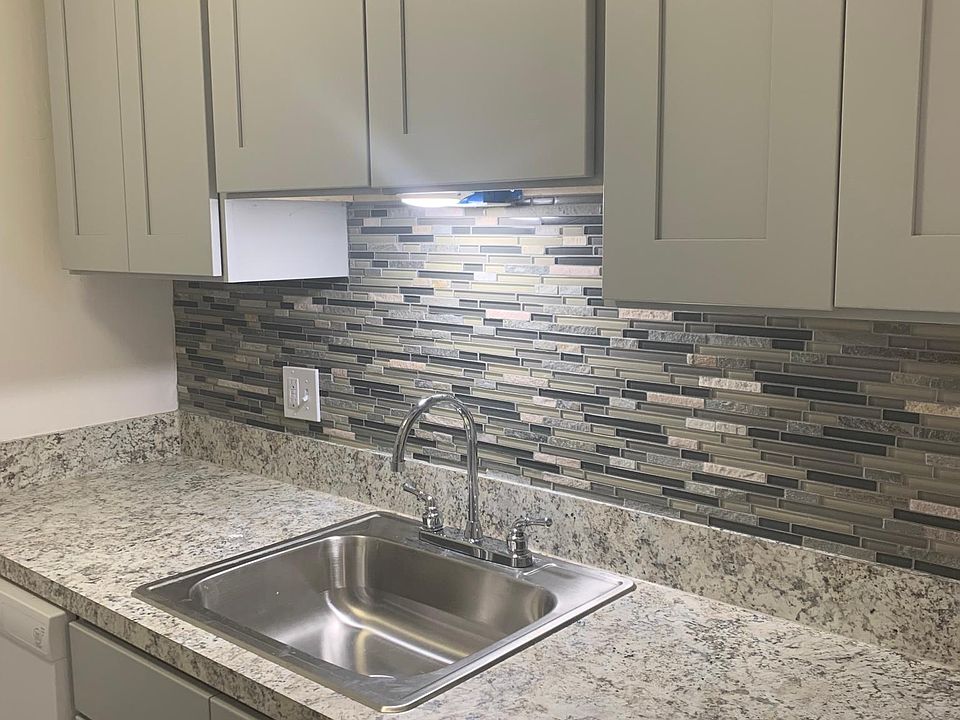 1st image of 27489 Parkview Blvd #10
