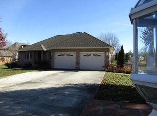 1103 Cochise Trl, Crossville, TN 38572