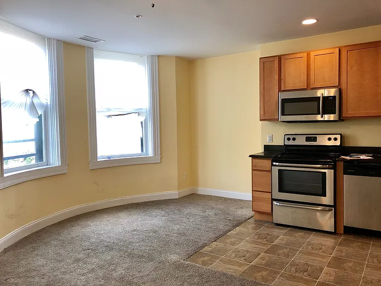 Apartment Units in Old Goucher, Baltimore, MD! — Photo 12
