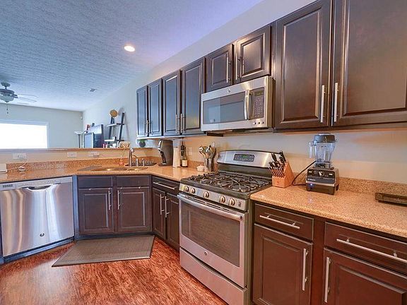 3rd image of 7352 Teesdale Dr #35