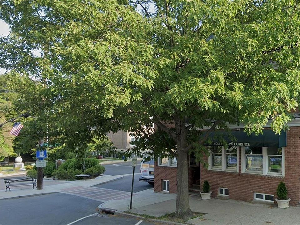 1st image of 113 Main St APT 3S