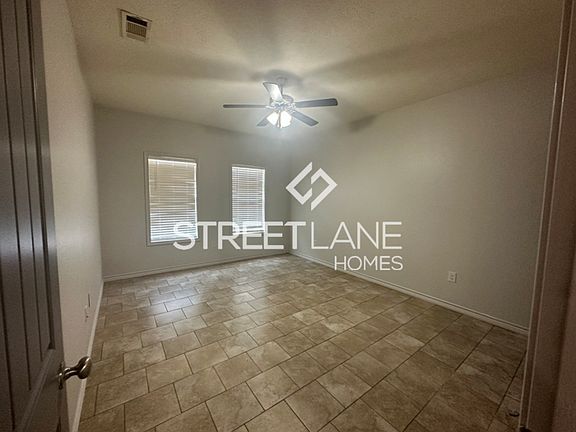 5th image of 20 Private Road 13261 Unit A