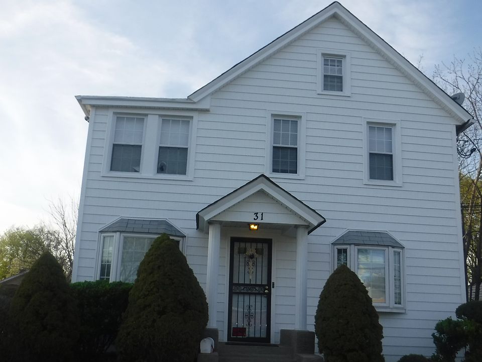 2nd image of 31 E Raymond Ave
